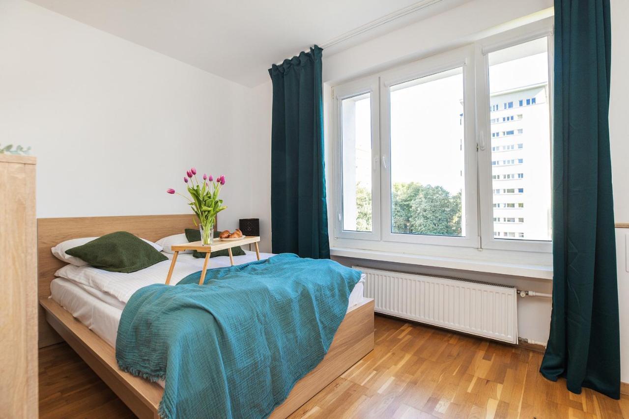 Shortstaypoland Stanow Zjednoczonych Warsaw Luaran gambar